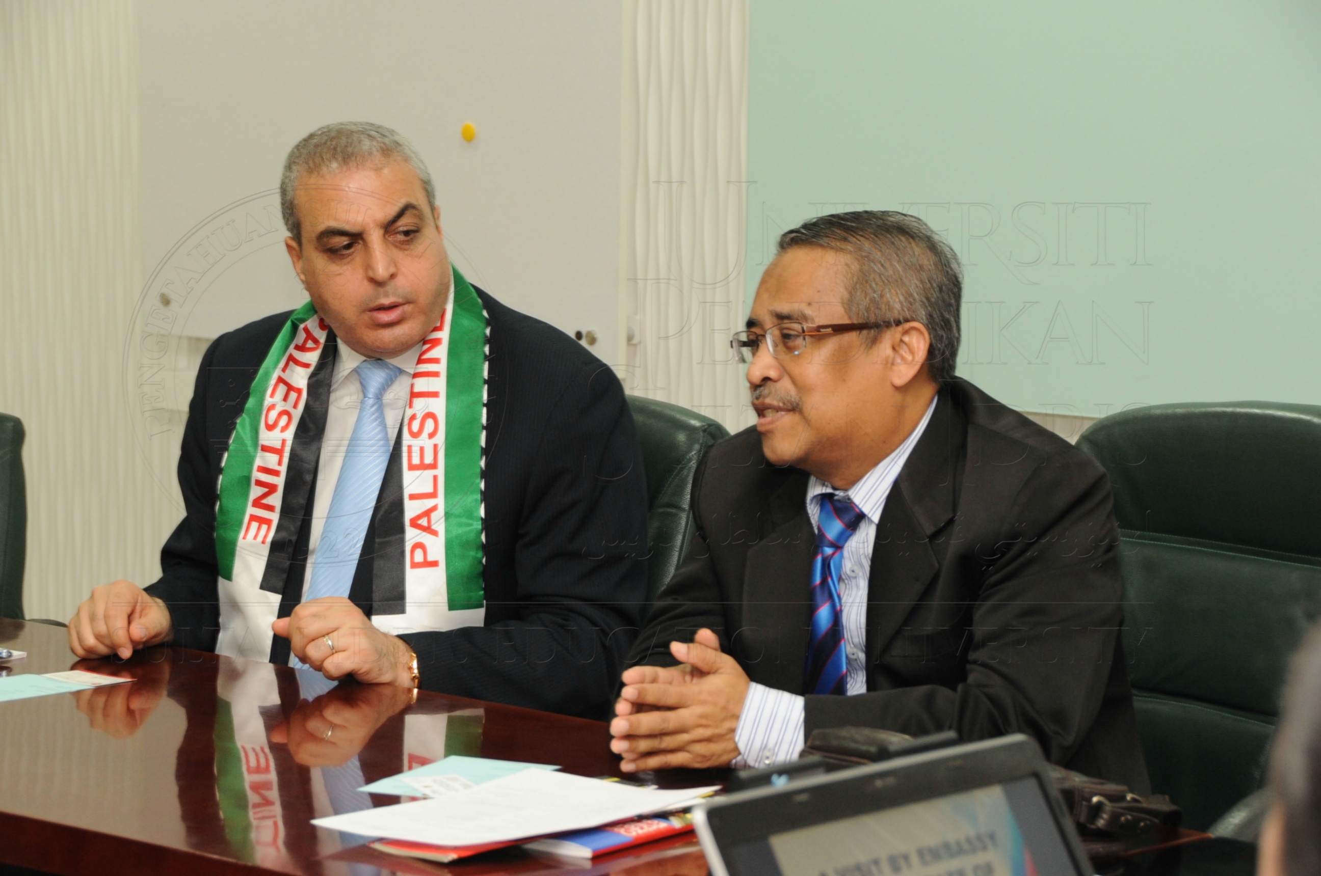 PRO 16 3 PALESTINEHAS 7646